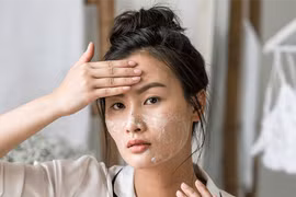 Tẩy tế bào chết làm đẹp sẽ tác dụng ngược nếu sai thời điểm 