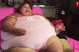 Người phụ nữ nặng 270kg 12 năm không thể ra khỏi nhà