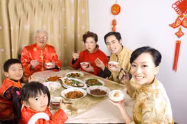 Mẹo trị chướng bụng đầy hơi do ăn nhiều đạm ngày Tết