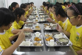 Thanh kiểm tra an toàn thực phẩm bếp ăn tập thể trên cả nước