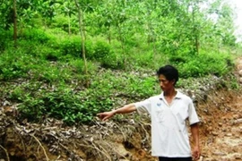 Thiếu nữ bị hiếp dâm tập thể lúc nửa đêm