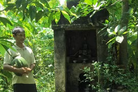 Ngôi làng trắng khăn tang vì Cổ miếu nổi giận?