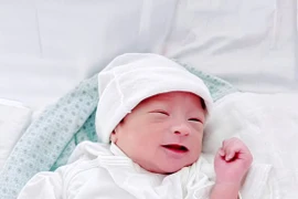 Kỳ tích chặng đường giữ thai hơn 18 tuần để sinh con khỏe mạnh