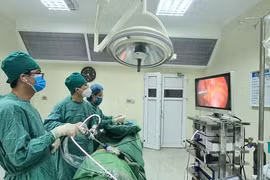 Nội soi không túi giúp bệnh nhân tránh mang hậu môn nhân tạo