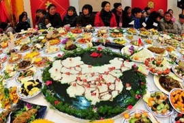 Người bệnh thận có nên ngoảnh mặt làm ngơ với “hương vị Tết”