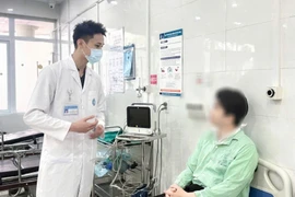 Cứu sống thanh niên bị dao đâm sốc mất máu do vết thương thấu bụng