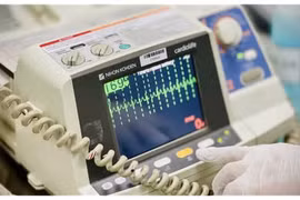 Kỳ tích: Sốc điện 7 lần cứu mẹ con sản phụ bị bệnh tim phức tạp