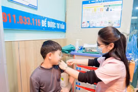 Bệnh nhi 10 tuổi mắc hội chứng tiêu cơ vân, sốt cao do mắc virus cúm