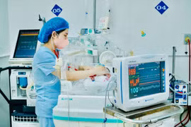 Kỳ tích cứu sống trẻ sinh non chỉ nặng 550g