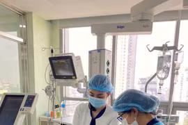 Đang ăn cỗ cụ ông ngừng tim phổi do dị vật đường thở