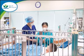 Cập nhật tình hình bé trai bị xe cán “đủ tiền mới cấp cứu”