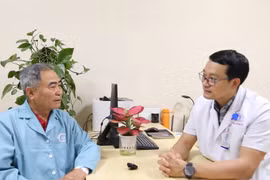 Đừng chủ quan với sức khỏe: Bài học từ một người bệnh ung thư trực tràng