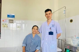 Uống thuốc nam tiêu u, cụ bà nguy kịch vì u "khủng" chảy máu 