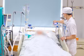 Máu trắng đục như sữa vì ăn uống vô độ… mắc bệnh gì?