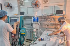 Cứu sống bệnh nhân hôn mê do thuốc tiểu đường chứa chất cấm mua trên mạng