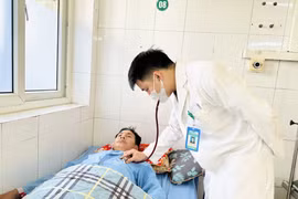 Thực hiện thành công ca lóc tách thành động mạch chủ ngực cấp tính phức tạp