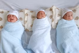 Nuôi dưỡng thành công tam thai non tháng 33 tuần 5 ngày