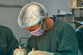 Hy hữu Phải nút mạch sau chọc tế bào tuyến giáp