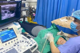 Kỹ thuật tiêm cồn điều trị nang lành tuyến giáp