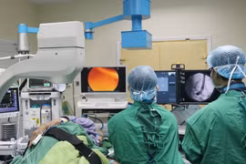 Nội soi mật tụy ngược dòng: lấy sỏi ống mật chủ mà không cần phẫu thuật