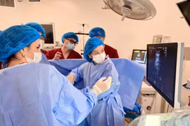 2 ca can thiệp bào thai mang cơ hội sống khỏe cho trẻ trong bụng mẹ