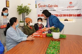  Báo Tri thức và Cuộc sống cùng Công ty Cổ phần Mimosa hỗ trợ bệnh nhân mắc bệnh hiểm nghèo.