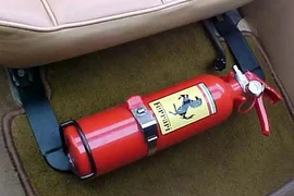 Ô tô không có bình chữa cháy chính thức bị xử phạt