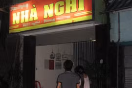 Đưa người yêu nhí vào nhà nghỉ rồi làm 'chuyện người lớn'