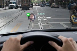 Navdy cho cảm giác như lái xe hơi ở tương lai