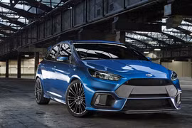Thú vị với những màn drift của Ford Focus RS 2016 