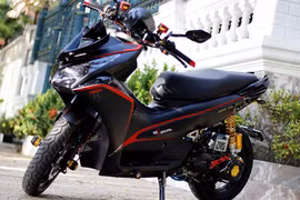 Honda Air Blade lên đủ đồ chơi hàng hiệu tại Sài Gòn