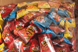 Bánh kẹo giả, nhái tung hoành "chợ mạng"