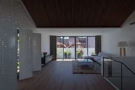 Căn hộ 90 m2 được cải tạo từ phòng ngủ trên gác mái