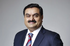 Chân dung tỷ phú ủng hộ VN 1 triệu USD khắc phục bão lũ