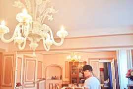 Nội thất tráng lệ trong khách sạn nghìn tỷ của Nathan Lee ở Pháp