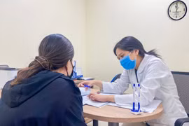 Hơn 10 năm không có con, đi khám phát hiện do u não 