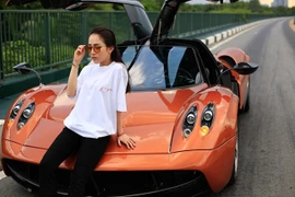 Gia tài trăm tỷ toàn siêu xe, hàng hiệu của ái nữ đại gia Minh “Nhựa” vừa kết hôn