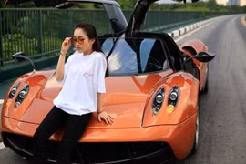 Gia tài trăm tỷ toàn siêu xe, hàng hiệu của ái nữ đại gia Minh “Nhựa” vừa kết hôn