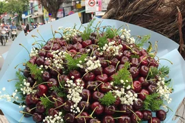 Những bó hoa ăn được giá tiền triệu cho ngày 8/3