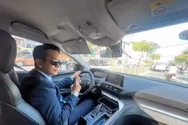 Bé An 'Đất Phương Nam' đổi đời đi xế hộp tiền tỷ 