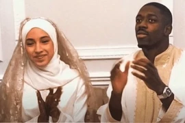 Bóng hồng giúp Dembele đảo ngược sự nghiệp