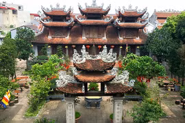 Vẻ đẹp nghìn tuổi của ngôi chùa cổ kính giữa lòng Hà Nội