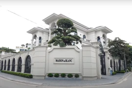 Choáng ngợp “biệt thự chống trộm” bề thế như cung điện ở Vĩnh Phúc