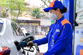 Giá xăng dầu đồng loạt giảm từ chiều nay