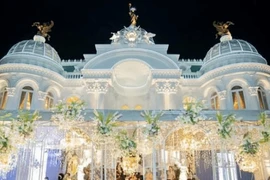 Biệt thự 100 tỷ của đại gia Thanh Hóa lên báo nước ngoài