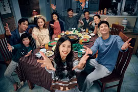 Hình ảnh hài hước của dàn diễn viên 'Gia đình mình vui bất thình lình' 