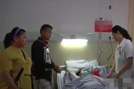 Vợ chồng mắc bệnh ung thư, bốc thăm chọn người được sống tiếp