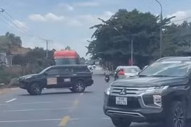 Làm rõ vụ đoàn xe doanh nhân chặn quốc lộ 20 để băng qua đường
