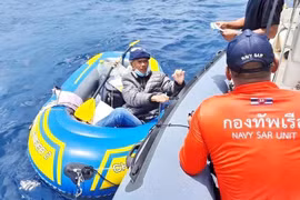 Tiết lộ bất ngờ về người Việt chèo xuồng vượt biển sang Ấn Độ thăm... "vợ"