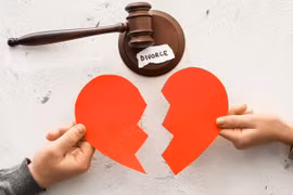 Tôi muốn ly hôn với chồng, nhưng sợ theo vết xe đổ của mẹ